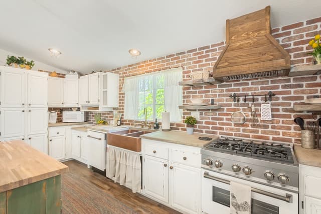 Old Farmhouse Kitchen