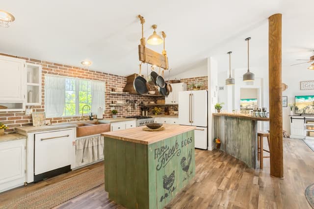 Old Farmhouse Kitchen