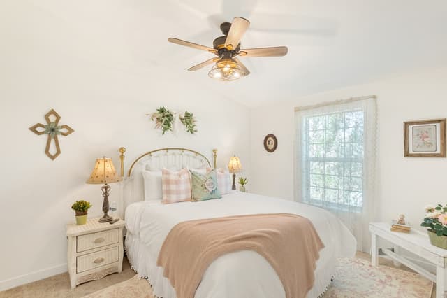 Guest Farmhouse Guest Room 2